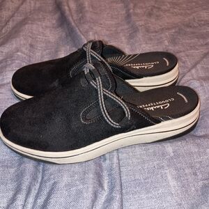 Clarks Women's Cloudstoppers Black Suede Slip-Ons
